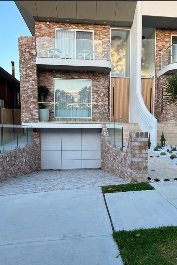 Painting AAA Triple Sydney